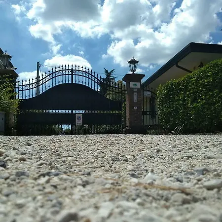 ベッド・アンド・ブレックファスト Meta 3*